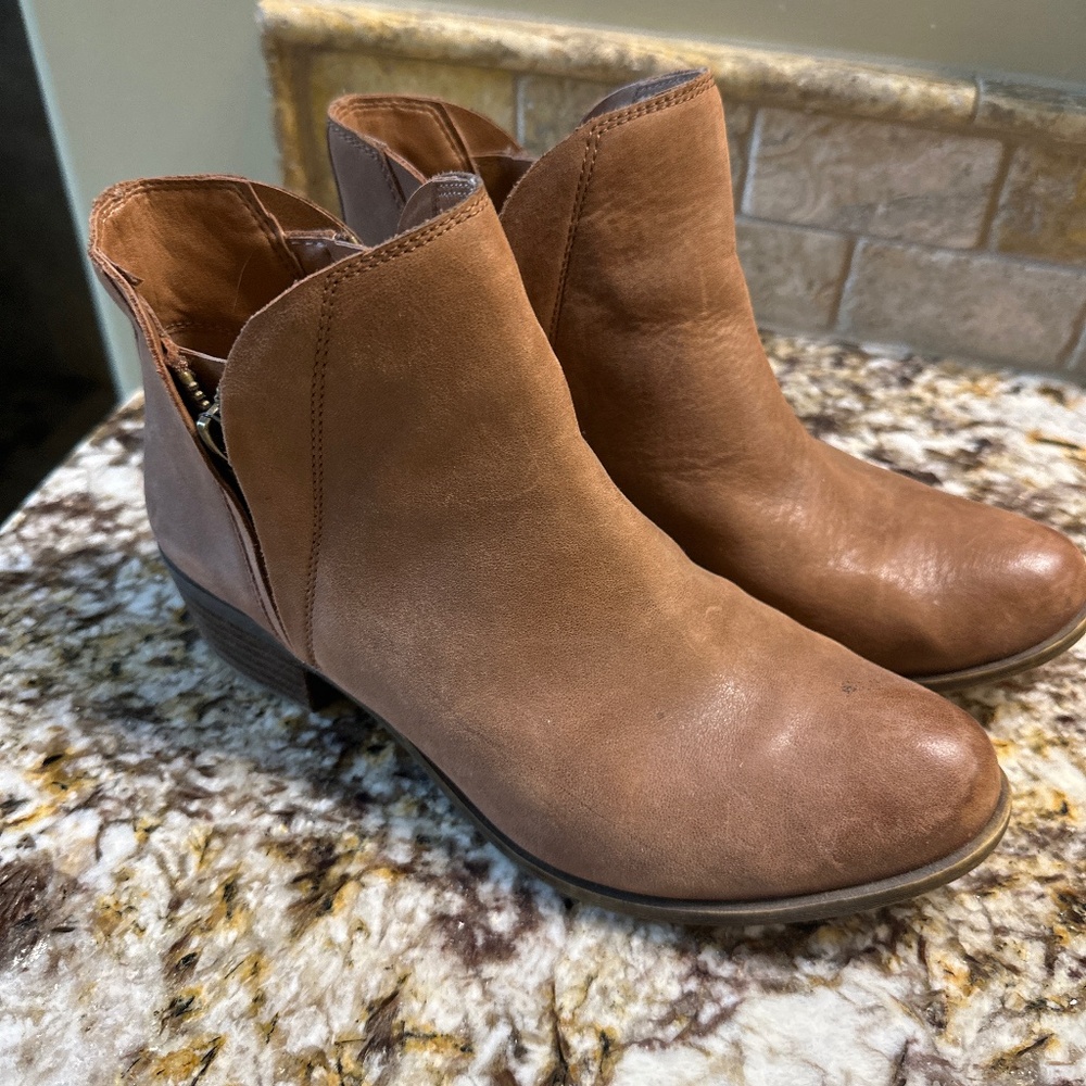 Lucky brand boots